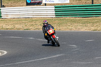 enduro-digital-images;event-digital-images;eventdigitalimages;mallory-park;mallory-park-photographs;mallory-park-trackday;mallory-park-trackday-photographs;no-limits-trackdays;peter-wileman-photography;racing-digital-images;trackday-digital-images;trackday-photos