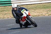 enduro-digital-images;event-digital-images;eventdigitalimages;mallory-park;mallory-park-photographs;mallory-park-trackday;mallory-park-trackday-photographs;no-limits-trackdays;peter-wileman-photography;racing-digital-images;trackday-digital-images;trackday-photos