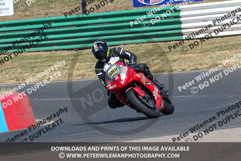 enduro digital images;event digital images;eventdigitalimages;mallory park;mallory park photographs;mallory park trackday;mallory park trackday photographs;no limits trackdays;peter wileman photography;racing digital images;trackday digital images;trackday photos