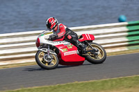 enduro-digital-images;event-digital-images;eventdigitalimages;mallory-park;mallory-park-photographs;mallory-park-trackday;mallory-park-trackday-photographs;no-limits-trackdays;peter-wileman-photography;racing-digital-images;trackday-digital-images;trackday-photos