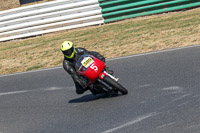 enduro-digital-images;event-digital-images;eventdigitalimages;mallory-park;mallory-park-photographs;mallory-park-trackday;mallory-park-trackday-photographs;no-limits-trackdays;peter-wileman-photography;racing-digital-images;trackday-digital-images;trackday-photos