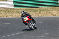 enduro-digital-images;event-digital-images;eventdigitalimages;mallory-park;mallory-park-photographs;mallory-park-trackday;mallory-park-trackday-photographs;no-limits-trackdays;peter-wileman-photography;racing-digital-images;trackday-digital-images;trackday-photos