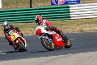 enduro-digital-images;event-digital-images;eventdigitalimages;mallory-park;mallory-park-photographs;mallory-park-trackday;mallory-park-trackday-photographs;no-limits-trackdays;peter-wileman-photography;racing-digital-images;trackday-digital-images;trackday-photos