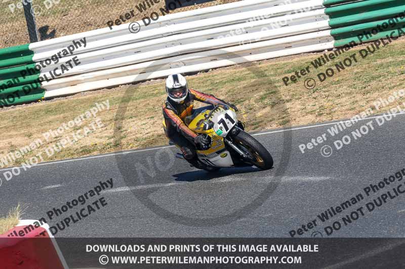 enduro digital images;event digital images;eventdigitalimages;mallory park;mallory park photographs;mallory park trackday;mallory park trackday photographs;no limits trackdays;peter wileman photography;racing digital images;trackday digital images;trackday photos