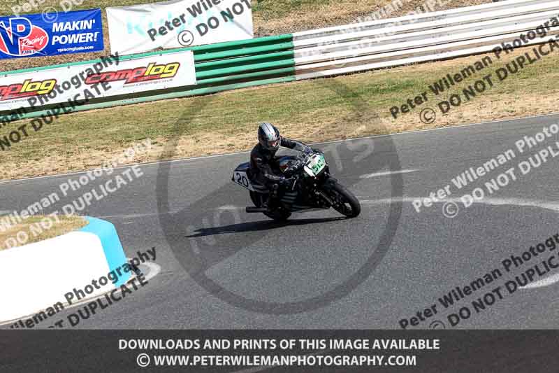 Vintage motorcycle club;eventdigitalimages;mallory park;mallory park trackday photographs;no limits trackdays;peter wileman photography;trackday digital images;trackday photos;vmcc festival 1000 bikes photographs