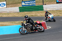 Vintage-motorcycle-club;eventdigitalimages;mallory-park;mallory-park-trackday-photographs;no-limits-trackdays;peter-wileman-photography;trackday-digital-images;trackday-photos;vmcc-festival-1000-bikes-photographs