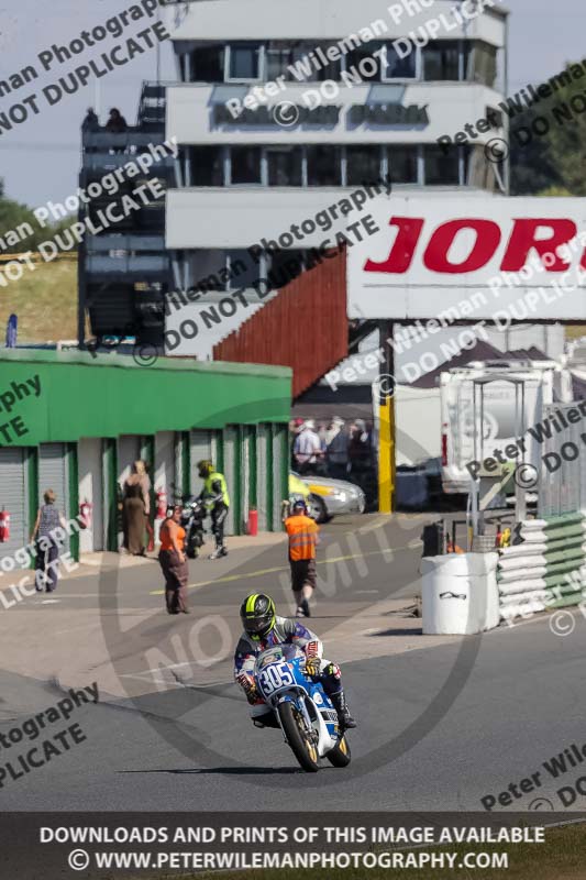 Vintage motorcycle club;eventdigitalimages;mallory park;mallory park trackday photographs;no limits trackdays;peter wileman photography;trackday digital images;trackday photos;vmcc festival 1000 bikes photographs