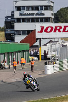 Vintage-motorcycle-club;eventdigitalimages;mallory-park;mallory-park-trackday-photographs;no-limits-trackdays;peter-wileman-photography;trackday-digital-images;trackday-photos;vmcc-festival-1000-bikes-photographs