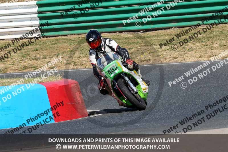 Vintage motorcycle club;eventdigitalimages;mallory park;mallory park trackday photographs;no limits trackdays;peter wileman photography;trackday digital images;trackday photos;vmcc festival 1000 bikes photographs