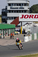 Vintage-motorcycle-club;eventdigitalimages;mallory-park;mallory-park-trackday-photographs;no-limits-trackdays;peter-wileman-photography;trackday-digital-images;trackday-photos;vmcc-festival-1000-bikes-photographs