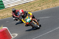 Vintage-motorcycle-club;eventdigitalimages;mallory-park;mallory-park-trackday-photographs;no-limits-trackdays;peter-wileman-photography;trackday-digital-images;trackday-photos;vmcc-festival-1000-bikes-photographs
