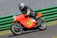 Vintage-motorcycle-club;eventdigitalimages;mallory-park;mallory-park-trackday-photographs;no-limits-trackdays;peter-wileman-photography;trackday-digital-images;trackday-photos;vmcc-festival-1000-bikes-photographs
