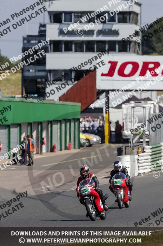 Vintage motorcycle club;eventdigitalimages;mallory park;mallory park trackday photographs;no limits trackdays;peter wileman photography;trackday digital images;trackday photos;vmcc festival 1000 bikes photographs