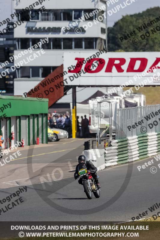 Vintage motorcycle club;eventdigitalimages;mallory park;mallory park trackday photographs;no limits trackdays;peter wileman photography;trackday digital images;trackday photos;vmcc festival 1000 bikes photographs