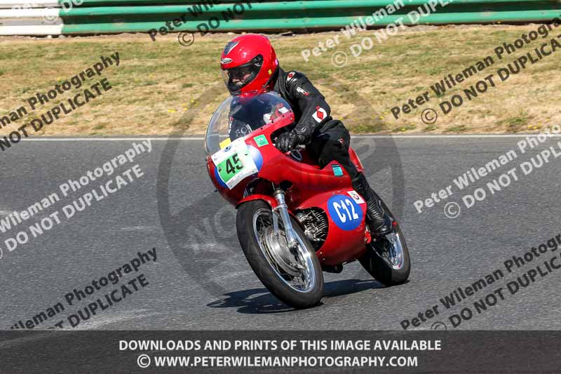 Vintage motorcycle club;eventdigitalimages;mallory park;mallory park trackday photographs;no limits trackdays;peter wileman photography;trackday digital images;trackday photos;vmcc festival 1000 bikes photographs