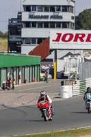 Vintage-motorcycle-club;eventdigitalimages;mallory-park;mallory-park-trackday-photographs;no-limits-trackdays;peter-wileman-photography;trackday-digital-images;trackday-photos;vmcc-festival-1000-bikes-photographs