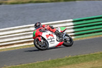 Vintage-motorcycle-club;eventdigitalimages;mallory-park;mallory-park-trackday-photographs;no-limits-trackdays;peter-wileman-photography;trackday-digital-images;trackday-photos;vmcc-festival-1000-bikes-photographs