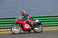 Vintage-motorcycle-club;eventdigitalimages;mallory-park;mallory-park-trackday-photographs;no-limits-trackdays;peter-wileman-photography;trackday-digital-images;trackday-photos;vmcc-festival-1000-bikes-photographs