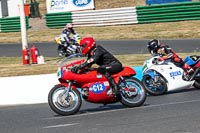 Vintage-motorcycle-club;eventdigitalimages;mallory-park;mallory-park-trackday-photographs;no-limits-trackdays;peter-wileman-photography;trackday-digital-images;trackday-photos;vmcc-festival-1000-bikes-photographs