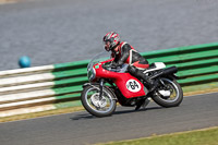 Vintage-motorcycle-club;eventdigitalimages;mallory-park;mallory-park-trackday-photographs;no-limits-trackdays;peter-wileman-photography;trackday-digital-images;trackday-photos;vmcc-festival-1000-bikes-photographs