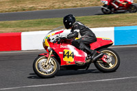 Vintage-motorcycle-club;eventdigitalimages;mallory-park;mallory-park-trackday-photographs;no-limits-trackdays;peter-wileman-photography;trackday-digital-images;trackday-photos;vmcc-festival-1000-bikes-photographs