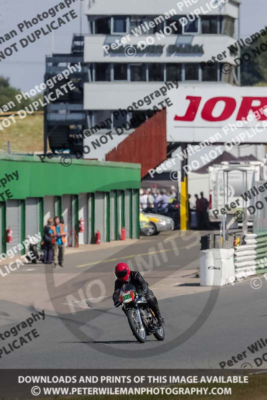 Vintage motorcycle club;eventdigitalimages;mallory park;mallory park trackday photographs;no limits trackdays;peter wileman photography;trackday digital images;trackday photos;vmcc festival 1000 bikes photographs