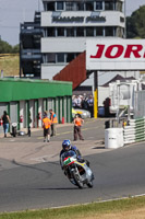 Vintage-motorcycle-club;eventdigitalimages;mallory-park;mallory-park-trackday-photographs;no-limits-trackdays;peter-wileman-photography;trackday-digital-images;trackday-photos;vmcc-festival-1000-bikes-photographs