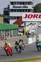 Vintage-motorcycle-club;eventdigitalimages;mallory-park;mallory-park-trackday-photographs;no-limits-trackdays;peter-wileman-photography;trackday-digital-images;trackday-photos;vmcc-festival-1000-bikes-photographs