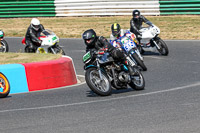 Vintage-motorcycle-club;eventdigitalimages;mallory-park;mallory-park-trackday-photographs;no-limits-trackdays;peter-wileman-photography;trackday-digital-images;trackday-photos;vmcc-festival-1000-bikes-photographs
