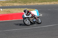 Vintage-motorcycle-club;eventdigitalimages;mallory-park;mallory-park-trackday-photographs;no-limits-trackdays;peter-wileman-photography;trackday-digital-images;trackday-photos;vmcc-festival-1000-bikes-photographs
