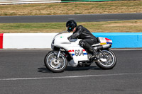 Vintage-motorcycle-club;eventdigitalimages;mallory-park;mallory-park-trackday-photographs;no-limits-trackdays;peter-wileman-photography;trackday-digital-images;trackday-photos;vmcc-festival-1000-bikes-photographs