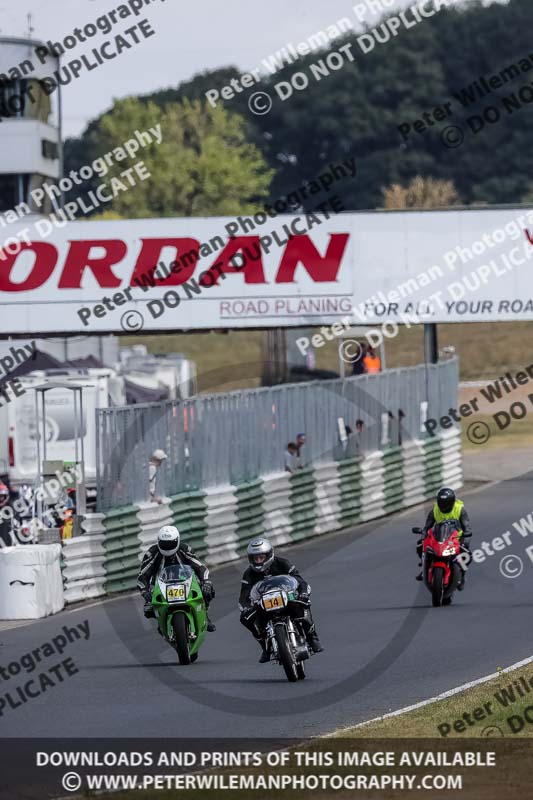 Vintage motorcycle club;eventdigitalimages;mallory park;mallory park trackday photographs;no limits trackdays;peter wileman photography;trackday digital images;trackday photos;vmcc festival 1000 bikes photographs