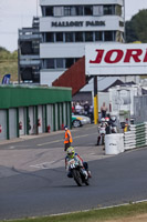 Vintage-motorcycle-club;eventdigitalimages;mallory-park;mallory-park-trackday-photographs;no-limits-trackdays;peter-wileman-photography;trackday-digital-images;trackday-photos;vmcc-festival-1000-bikes-photographs