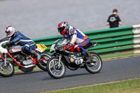 Vintage-motorcycle-club;eventdigitalimages;mallory-park;mallory-park-trackday-photographs;no-limits-trackdays;peter-wileman-photography;trackday-digital-images;trackday-photos;vmcc-festival-1000-bikes-photographs