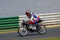 Vintage-motorcycle-club;eventdigitalimages;mallory-park;mallory-park-trackday-photographs;no-limits-trackdays;peter-wileman-photography;trackday-digital-images;trackday-photos;vmcc-festival-1000-bikes-photographs