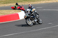 Vintage-motorcycle-club;eventdigitalimages;mallory-park;mallory-park-trackday-photographs;no-limits-trackdays;peter-wileman-photography;trackday-digital-images;trackday-photos;vmcc-festival-1000-bikes-photographs