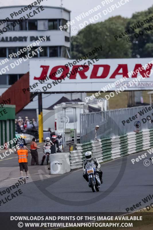 Vintage motorcycle club;eventdigitalimages;mallory park;mallory park trackday photographs;no limits trackdays;peter wileman photography;trackday digital images;trackday photos;vmcc festival 1000 bikes photographs