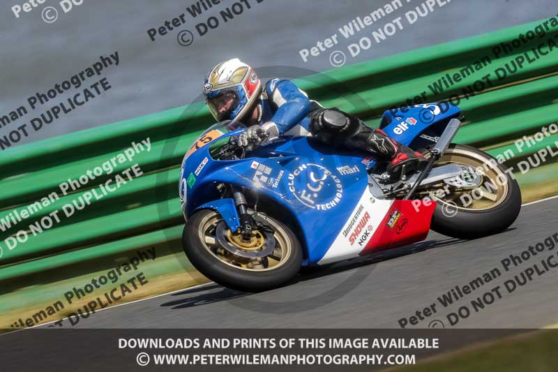 Vintage motorcycle club;eventdigitalimages;mallory park;mallory park trackday photographs;no limits trackdays;peter wileman photography;trackday digital images;trackday photos;vmcc festival 1000 bikes photographs