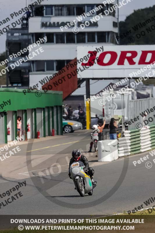 Vintage motorcycle club;eventdigitalimages;mallory park;mallory park trackday photographs;no limits trackdays;peter wileman photography;trackday digital images;trackday photos;vmcc festival 1000 bikes photographs