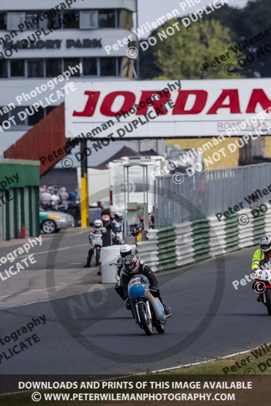 Vintage motorcycle club;eventdigitalimages;mallory park;mallory park trackday photographs;no limits trackdays;peter wileman photography;trackday digital images;trackday photos;vmcc festival 1000 bikes photographs
