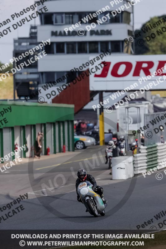 Vintage motorcycle club;eventdigitalimages;mallory park;mallory park trackday photographs;no limits trackdays;peter wileman photography;trackday digital images;trackday photos;vmcc festival 1000 bikes photographs