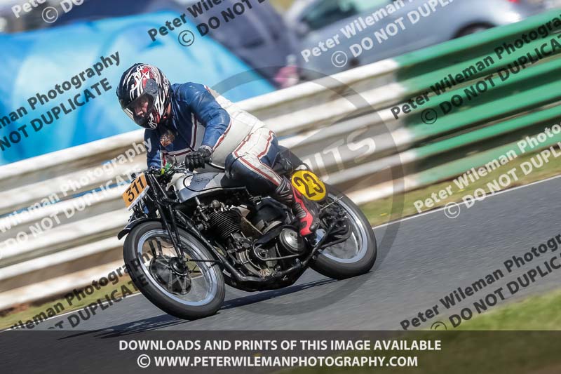 Vintage motorcycle club;eventdigitalimages;mallory park;mallory park trackday photographs;no limits trackdays;peter wileman photography;trackday digital images;trackday photos;vmcc festival 1000 bikes photographs