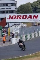 Vintage-motorcycle-club;eventdigitalimages;mallory-park;mallory-park-trackday-photographs;no-limits-trackdays;peter-wileman-photography;trackday-digital-images;trackday-photos;vmcc-festival-1000-bikes-photographs
