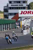 Vintage-motorcycle-club;eventdigitalimages;mallory-park;mallory-park-trackday-photographs;no-limits-trackdays;peter-wileman-photography;trackday-digital-images;trackday-photos;vmcc-festival-1000-bikes-photographs