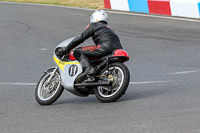 Vintage-motorcycle-club;eventdigitalimages;mallory-park;mallory-park-trackday-photographs;no-limits-trackdays;peter-wileman-photography;trackday-digital-images;trackday-photos;vmcc-festival-1000-bikes-photographs