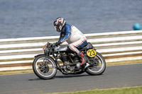 Vintage-motorcycle-club;eventdigitalimages;mallory-park;mallory-park-trackday-photographs;no-limits-trackdays;peter-wileman-photography;trackday-digital-images;trackday-photos;vmcc-festival-1000-bikes-photographs