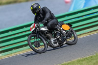 Vintage-motorcycle-club;eventdigitalimages;mallory-park;mallory-park-trackday-photographs;no-limits-trackdays;peter-wileman-photography;trackday-digital-images;trackday-photos;vmcc-festival-1000-bikes-photographs