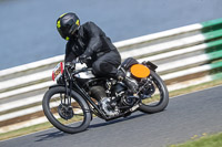 Vintage-motorcycle-club;eventdigitalimages;mallory-park;mallory-park-trackday-photographs;no-limits-trackdays;peter-wileman-photography;trackday-digital-images;trackday-photos;vmcc-festival-1000-bikes-photographs