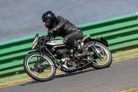 Vintage-motorcycle-club;eventdigitalimages;mallory-park;mallory-park-trackday-photographs;no-limits-trackdays;peter-wileman-photography;trackday-digital-images;trackday-photos;vmcc-festival-1000-bikes-photographs