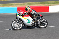 Vintage-motorcycle-club;eventdigitalimages;mallory-park;mallory-park-trackday-photographs;no-limits-trackdays;peter-wileman-photography;trackday-digital-images;trackday-photos;vmcc-festival-1000-bikes-photographs